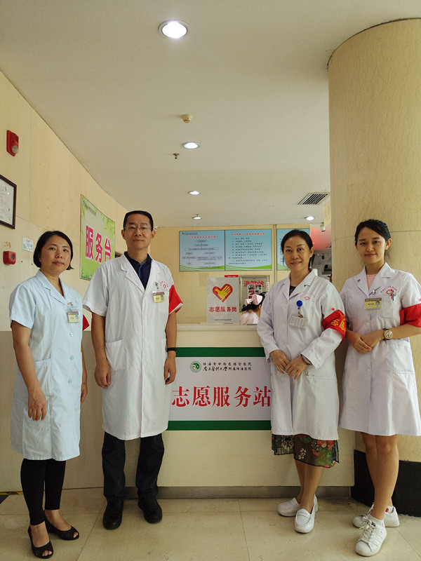 門診導(dǎo)診志愿服務(wù)_副本.jpg