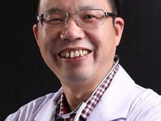 名醫(yī)師承：南方醫(yī)科大學(xué)中西醫(yī)結(jié)合醫(yī)院風(fēng)濕病科帶頭人——肖長(zhǎng)虹